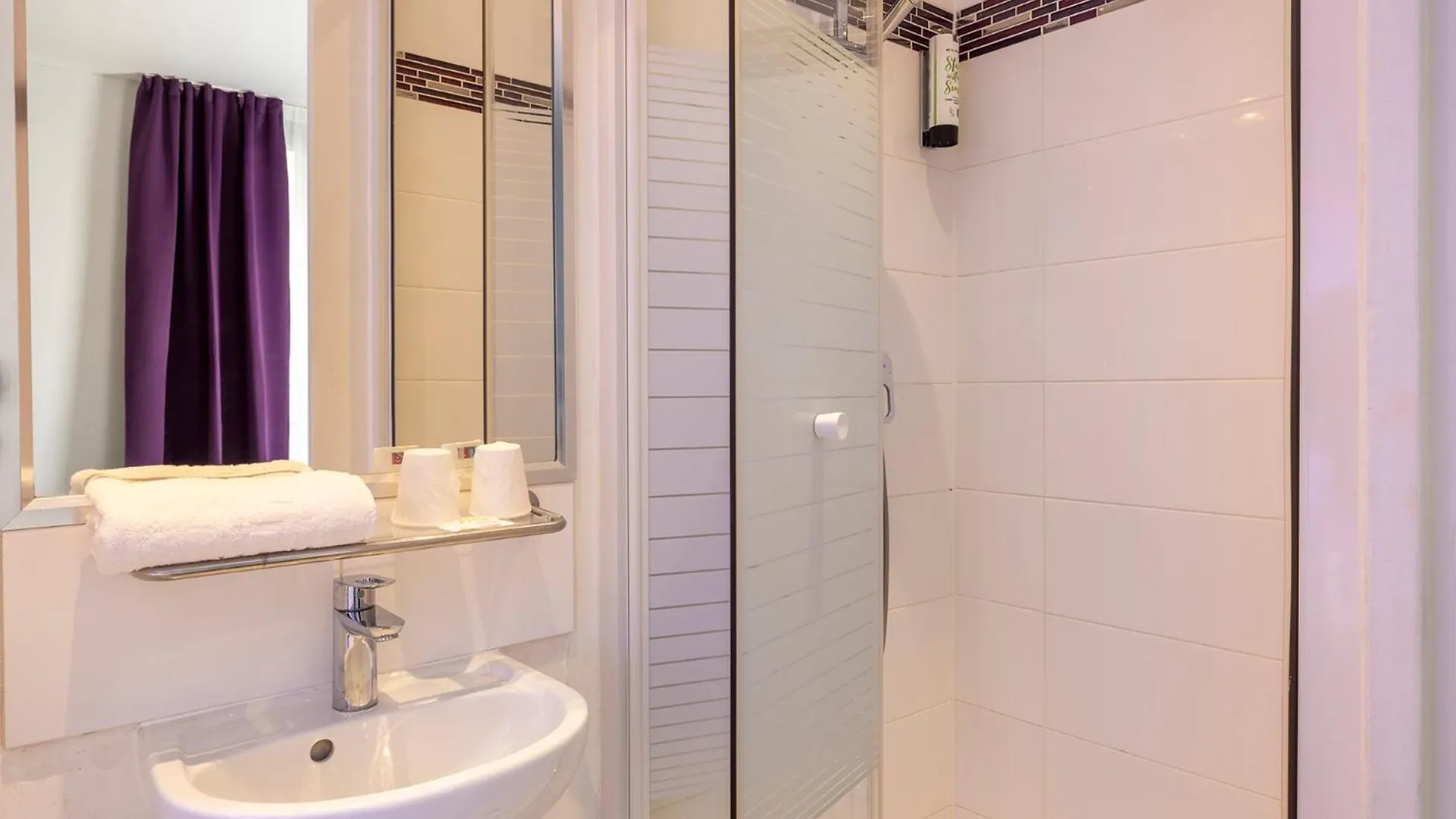 Legendre Hotel