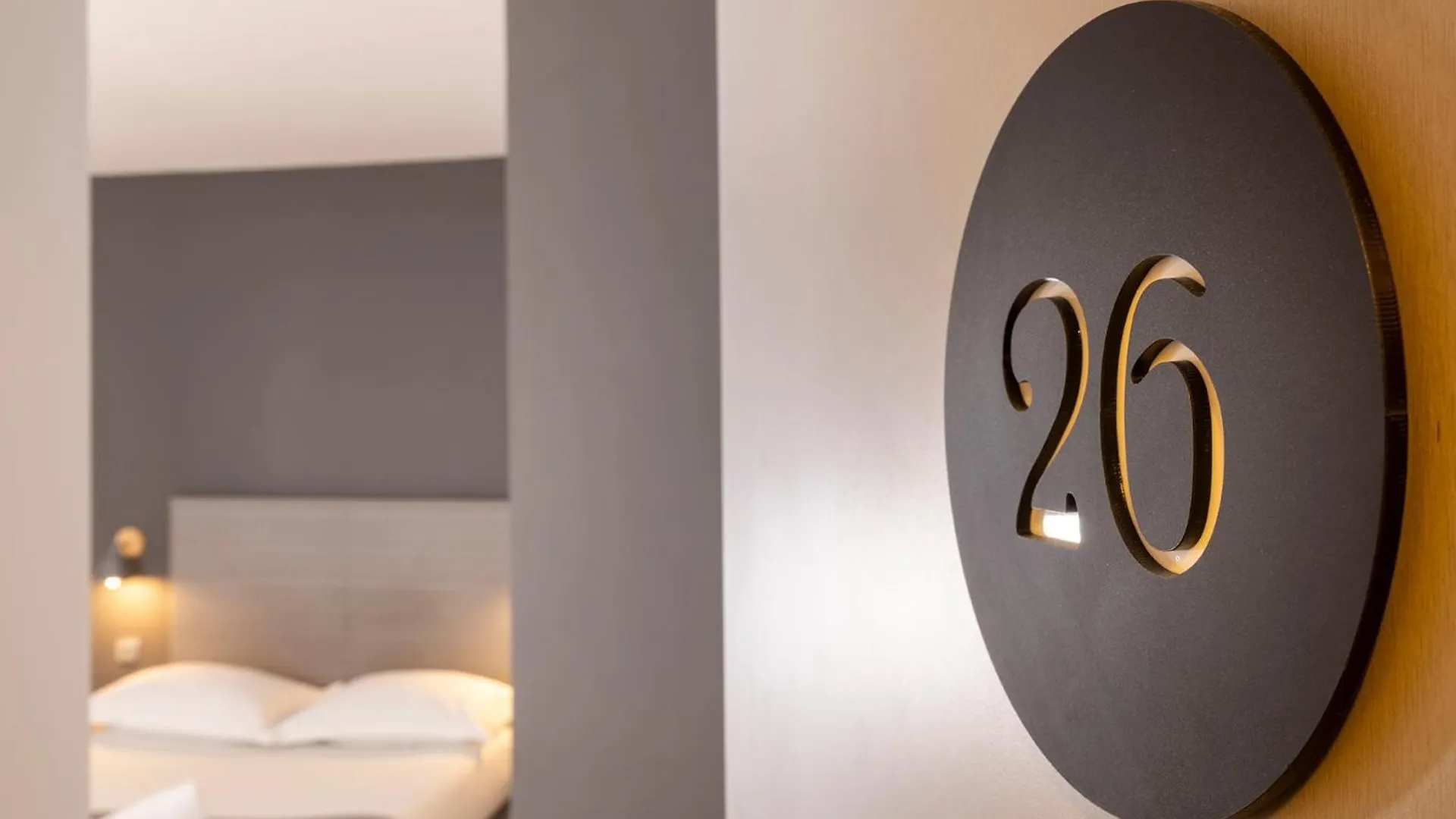 Legendre Hotel 2*